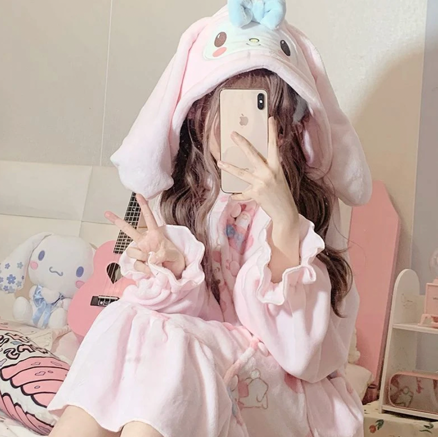 Melly Snuggie Set