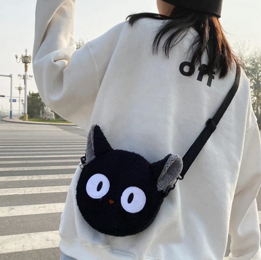 Jiji Crossbody Bag